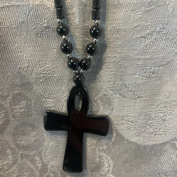Black Ankh cross necklace with hematite beads. 40g 18" without pendant - Picture 2 of 7